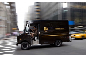 UPS國際快遞寄件到加拿大要多少運費？