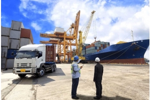 外貿(mào)商選擇國際物流發(fā)貨的重要參考因素有哪些?